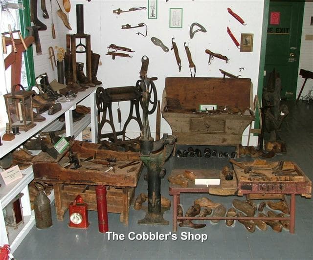 Cobbler's workbench